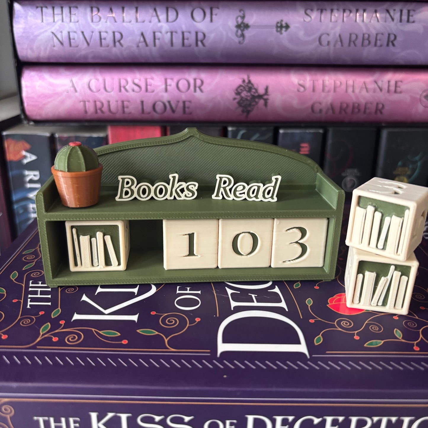 Counter- Bookshelf